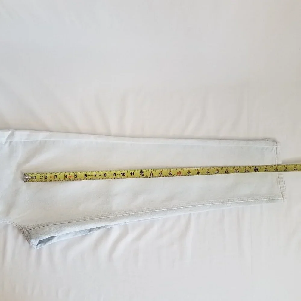 Super High Rise Curvy Tapered Ankle Jeans SIZE 4 Ultra Light Wash READ Wild Fabl